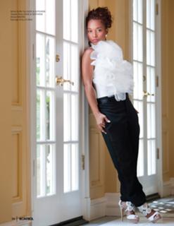 Rozonda 'Chilli' Thomas feet photo thumbnail