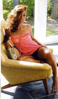 Rozonda 'Chilli' Thomas feet photo thumbnail