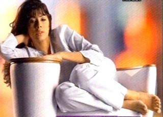 Rubi feet photo thumbnail