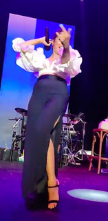 Rubi feet photo thumbnail