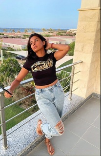 Rubi feet photo thumbnail