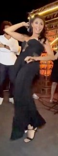 Rubi feet photo thumbnail