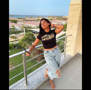 Rubi feet photo thumbnail