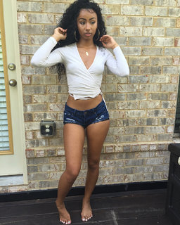 Rubi Rose feet photo thumbnail