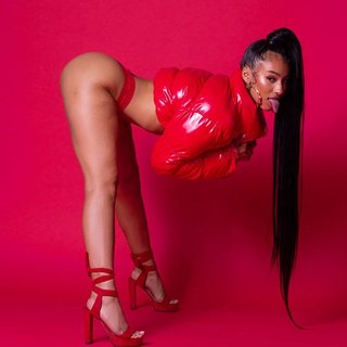 Rubi Rose feet photo thumbnail