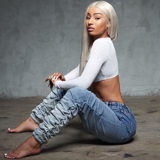 Rubi Rose feet photo thumbnail