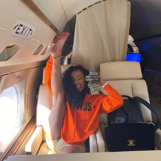 Rubi Rose feet photo thumbnail