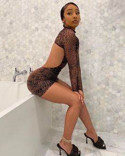 Rubi Rose feet photo thumbnail
