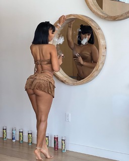 Rubi Rose feet photo thumbnail