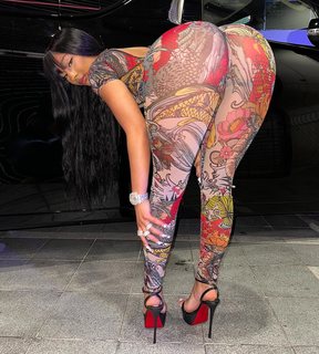 Rubi Rose feet photo thumbnail