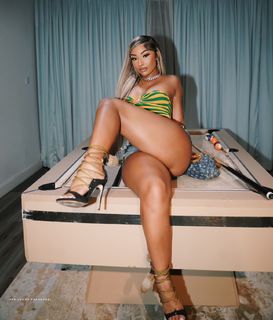 Rubi Rose feet photo thumbnail