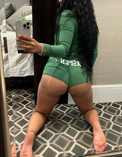 Rubi Rose feet photo thumbnail