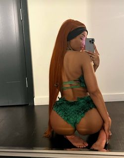 Rubi Rose feet photo thumbnail