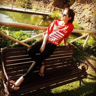 Rubina Dilaik feet photo thumbnail