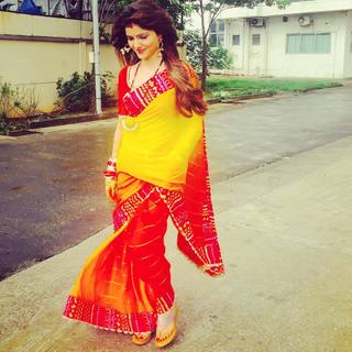 Rubina Dilaik feet photo thumbnail