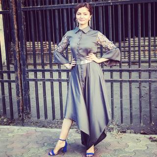 Rubina Dilaik feet photo thumbnail