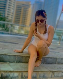 Rubina Dilaik feet photo thumbnail