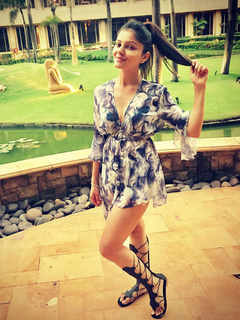 Rubina Dilaik feet photo thumbnail