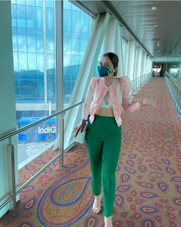 Rubina Dilaik feet photo thumbnail