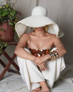 Rubina Dilaik feet photo thumbnail