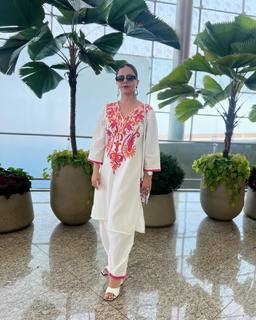 Rubina Dilaik feet photo thumbnail