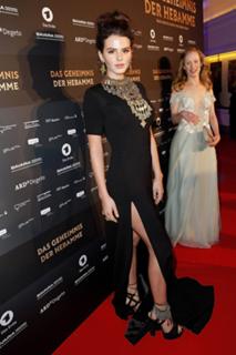 Ruby O. Fee feet photo thumbnail