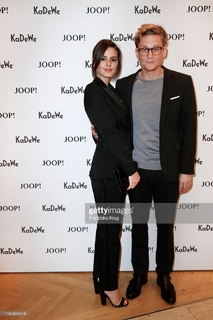 Ruby O. Fee feet photo thumbnail