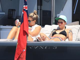 Ruby Rose feet photo thumbnail
