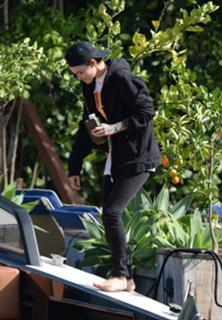 Ruby Rose feet photo thumbnail