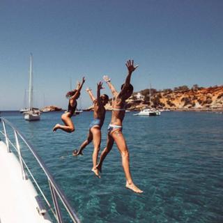 Ruby Rose feet photo thumbnail