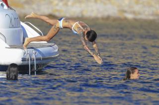 Ruby Rose feet photo thumbnail