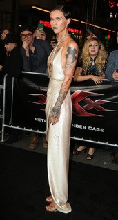 Ruby Rose feet photo thumbnail