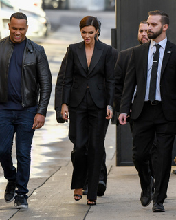 Ruby Rose feet photo thumbnail
