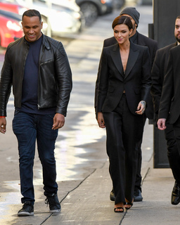 Ruby Rose feet photo thumbnail