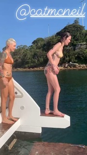 Ruby Rose feet photo thumbnail