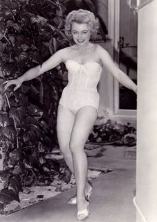 Rue McClanahan feet photo 3