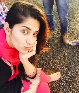 Ruhani Sharma feet photo 10