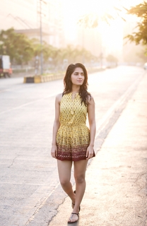 Ruhani Sharma feet photo 3