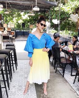 Ruhani Sharma feet photo 20