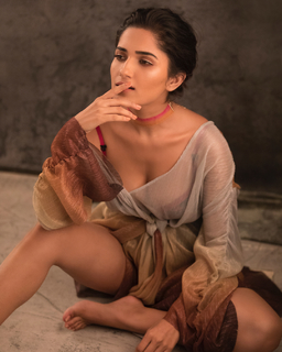 Ruhani Sharma feet photo 16