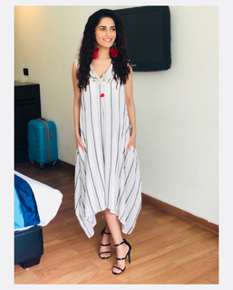 Ruhani Sharma feet photo 8