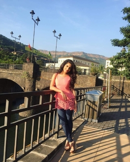 Ruhani Sharma feet photo 6