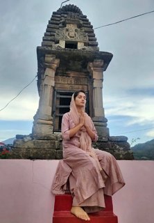 Ruhani Sharma feet photo 16