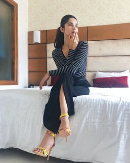 Ruhani Sharma feet photo 13