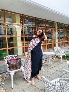 Ruhani Sharma feet photo 10