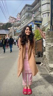 Ruhani Sharma feet photo 16