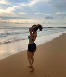 Ruhani Sharma feet photo 12