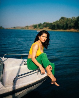 Ruhani Sharma feet photo 9