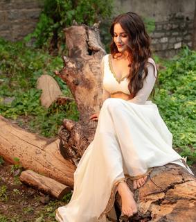 Ruhani Sharma feet photo 17