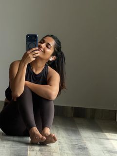 Ruhani Sharma feet photo 5